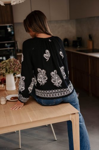 Blouse Nyssa noire Sahoma brodée