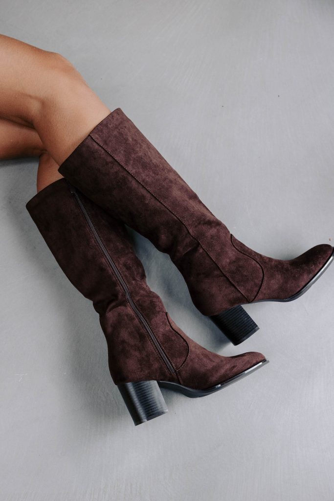 Bottes Talina marron Sahoma en suédine effet daim et talon carré