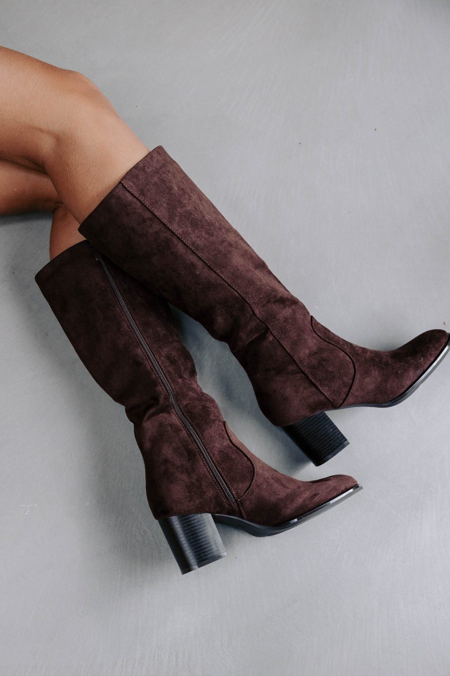 Bottes Talina marron Sahoma en suédine effet daim et talon carré