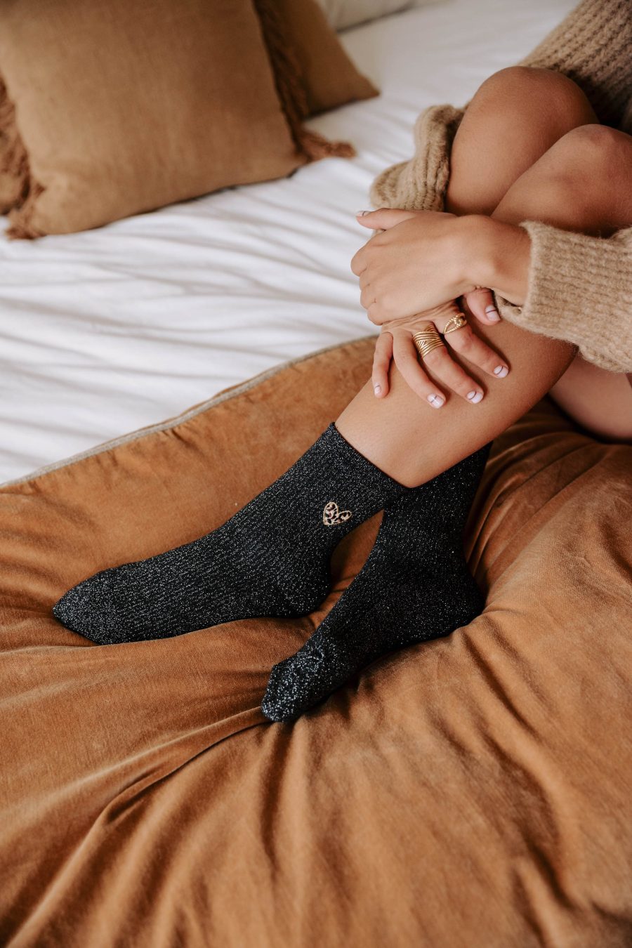 Chaussettes Sienna noires Sahoma détail coeur brodé léopard