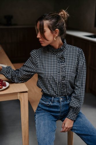 Chemise Noléane bleue à carreaux Sahoma avec détail jabot