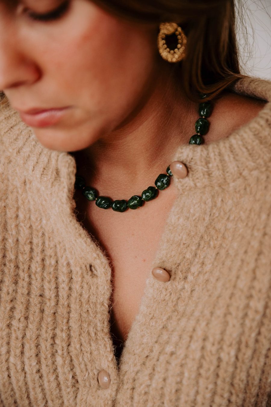 Collier Milean vert Sahoma, perles rondes effet martelé