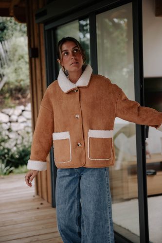 Manteau Néolia réversible camel et écru Sahoma effet peau de mouton
