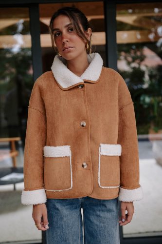 Manteau Néolia réversible camel et écru Sahoma effet peau de mouton