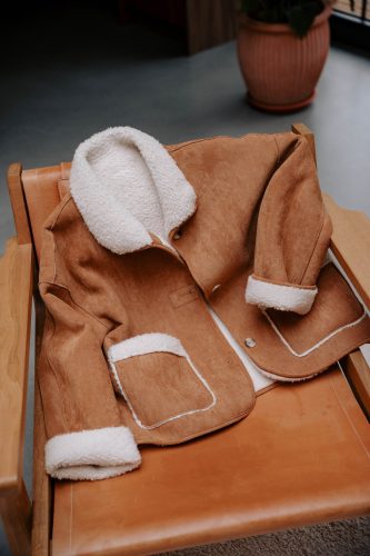 Manteau Néolia réversible camel et écru Sahoma effet peau de mouton
