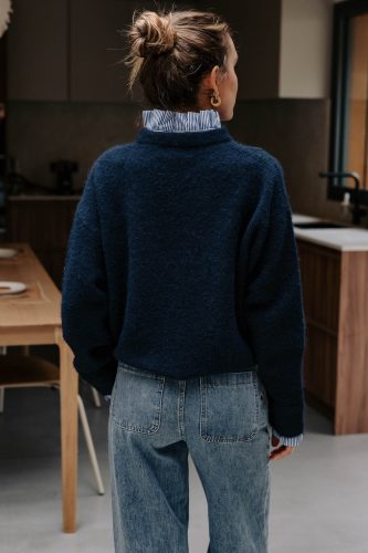 Pull Isénio bleu marine Sahoma col et manchettes effet chemise rayée