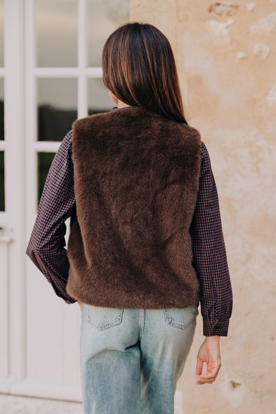 Veste sans manches Laena Sahoma effet fausse fourrure marron