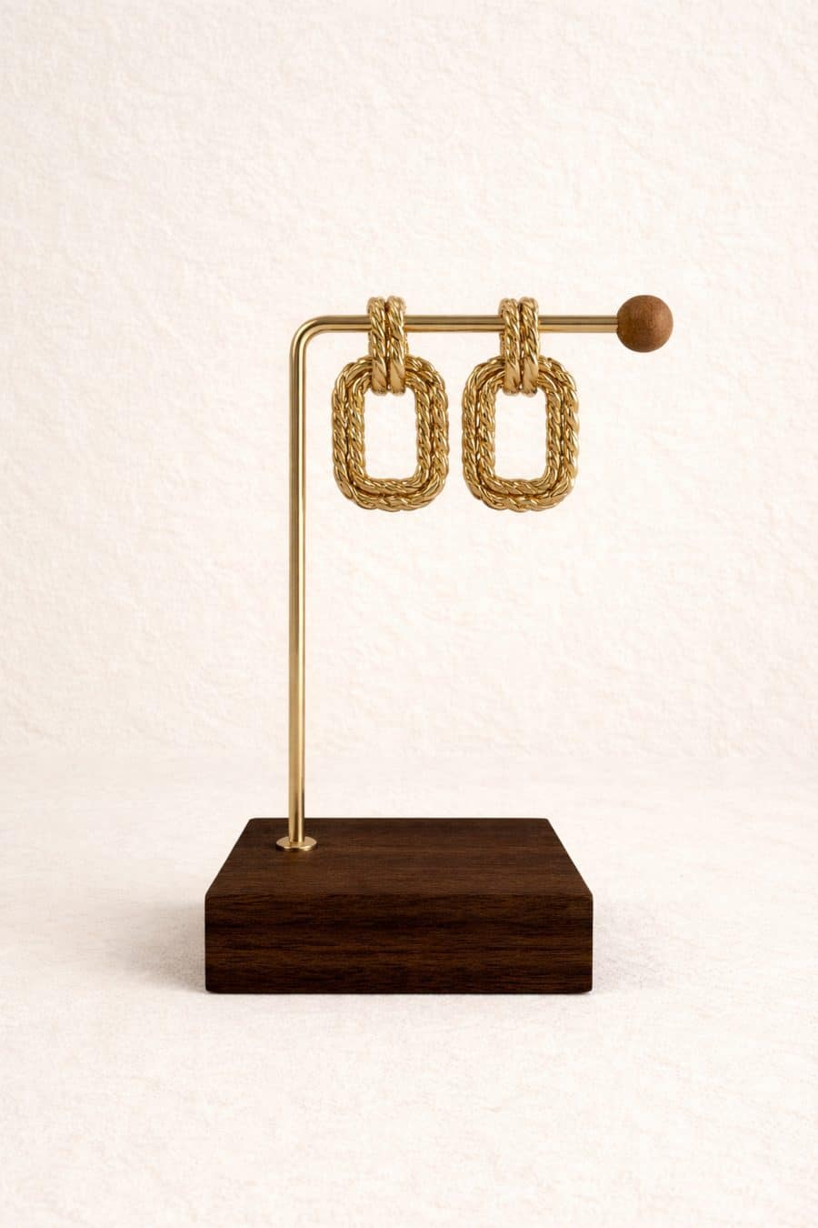 Boucles d'oreilles Pulse Sahoma dorées forme rectangulaire tressée