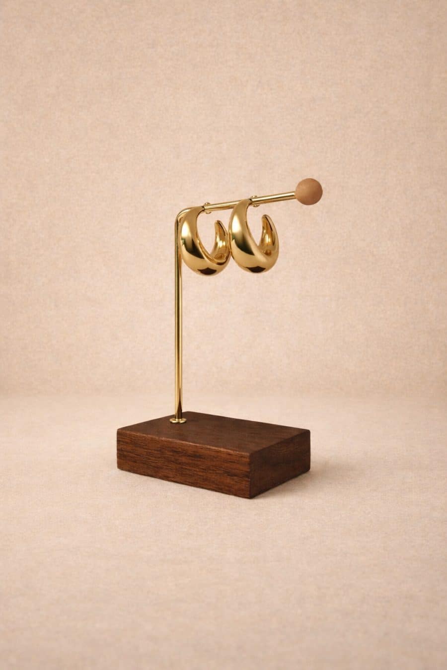 Boucles d'oreilles Silja Sahoma dorées petites créoles épaisses