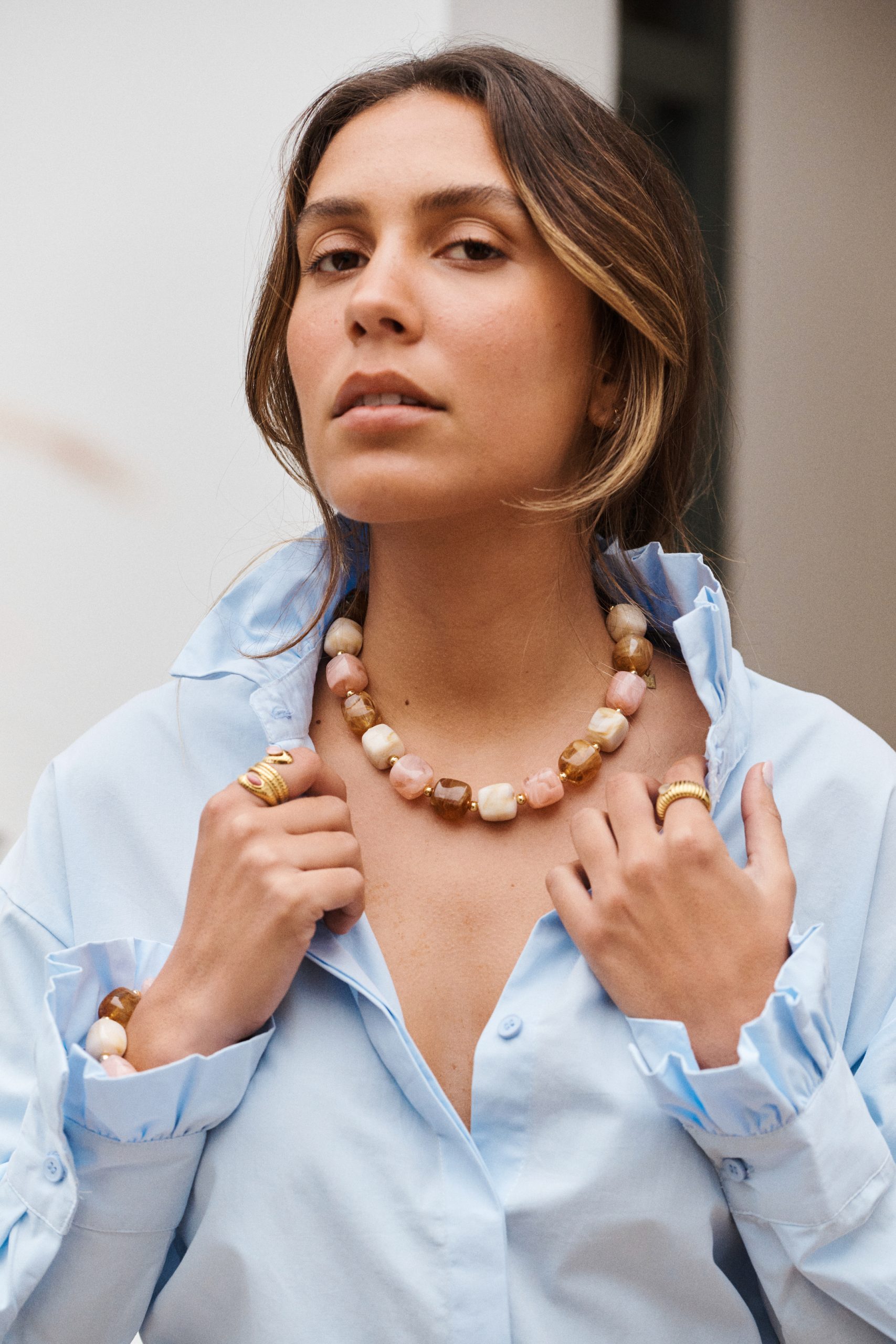 collier-noea-rose-sahoma-00007 Collier Noéa Sahoma rose, présenté avec le bracelet assorti