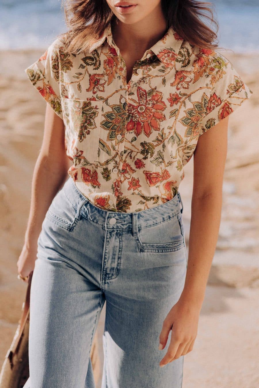 Chemise Elia Sahoma, à l'imprimé fleuri maxi, coupe d'été légère et fluide, manches courtes et col revers