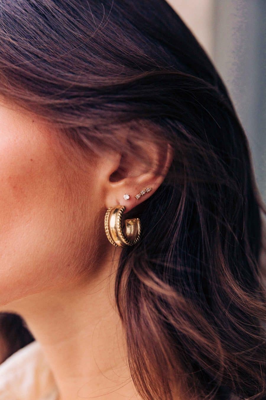 Boucles d’oreilles Neve dorées Sahoma, forme créole épaisse