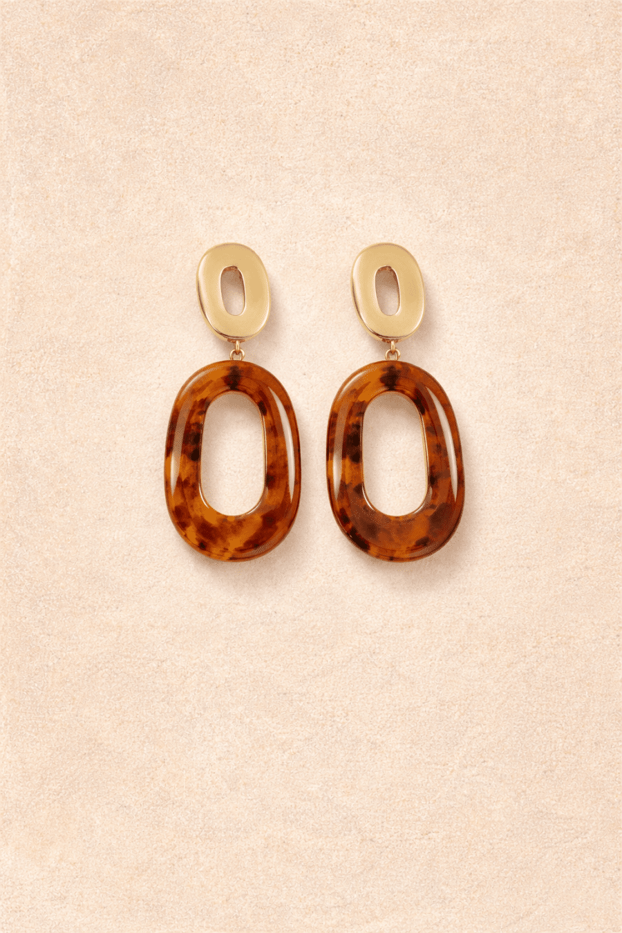 Boucles d'oreilles Vaena Sahoma, attache ovale irrégulière dorées