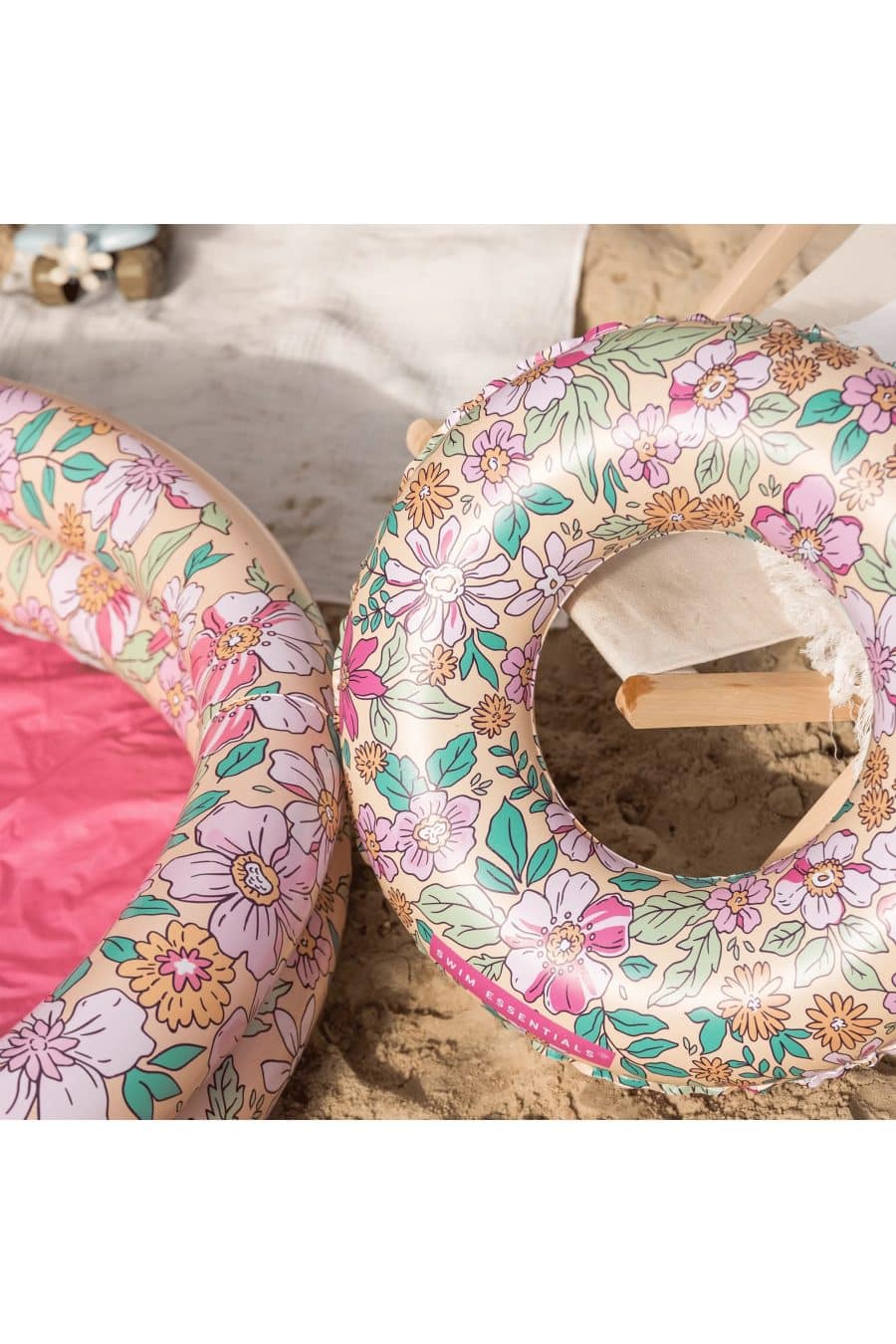 Bouée enfant gonflable Sahoam imprimé floral multicolore pastel rose vert jaune accessoire piscine plage été
