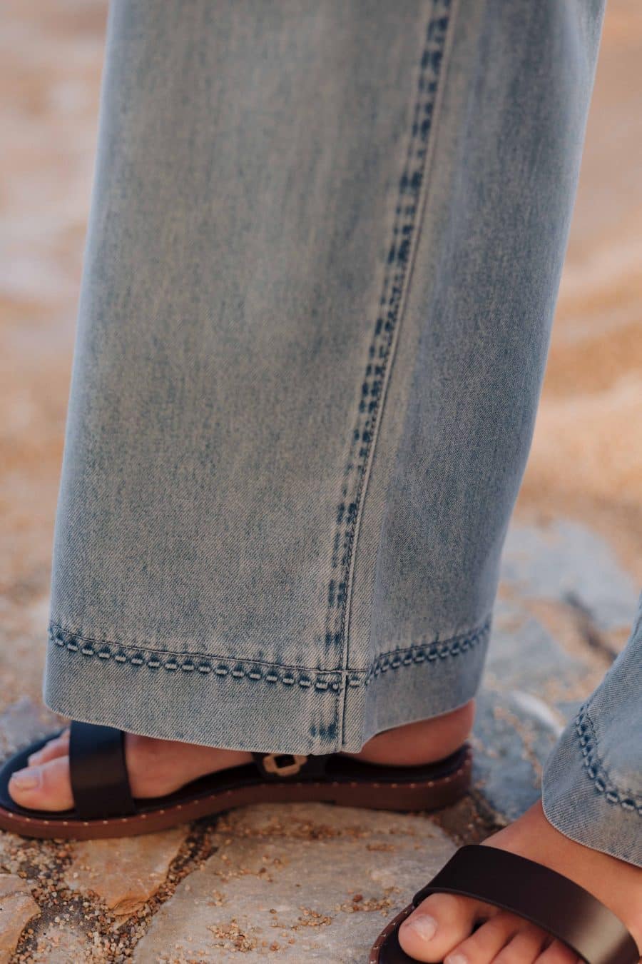 Jean Andreas Sahoma bleu clair, taille haute et coupe droite et large