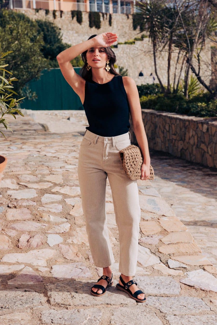 Jean Lorenzo Sahoma taupe, taille haute et coupe droite courte