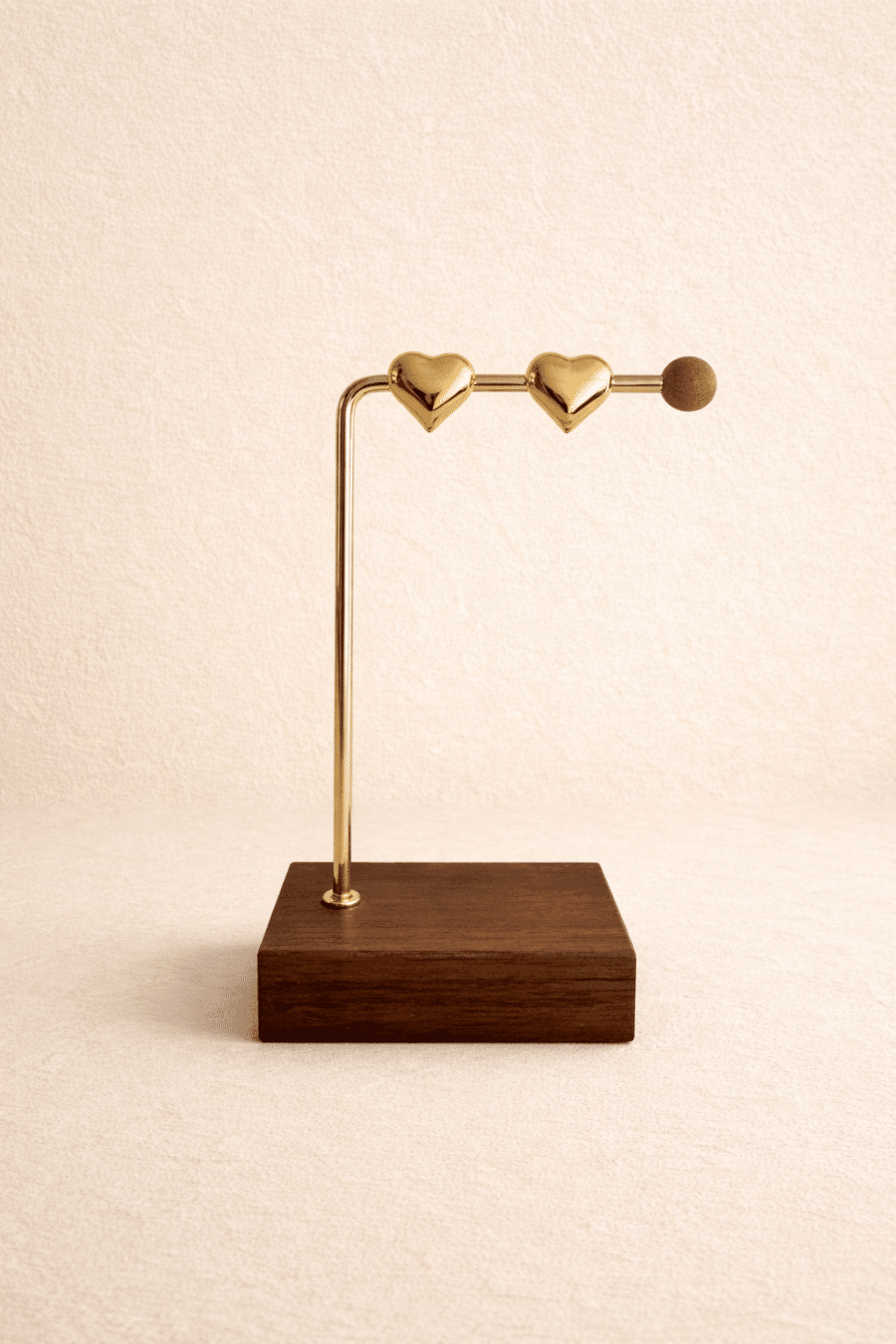 Boucles d'oreilles Zoé Sahoma dorées en forme de coeur