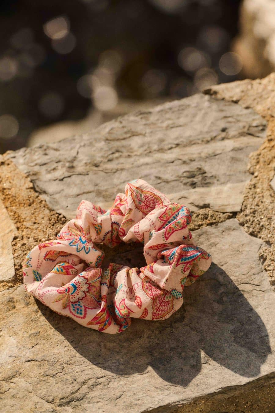 Chouchou Aubane Sahoma pour cheveux imprimé fleuri en tissu