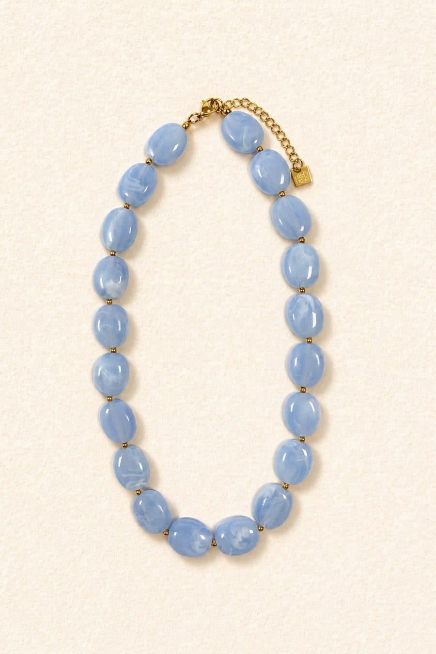 Collier à grosses perles ovales bleues et petites perles rondes dorées