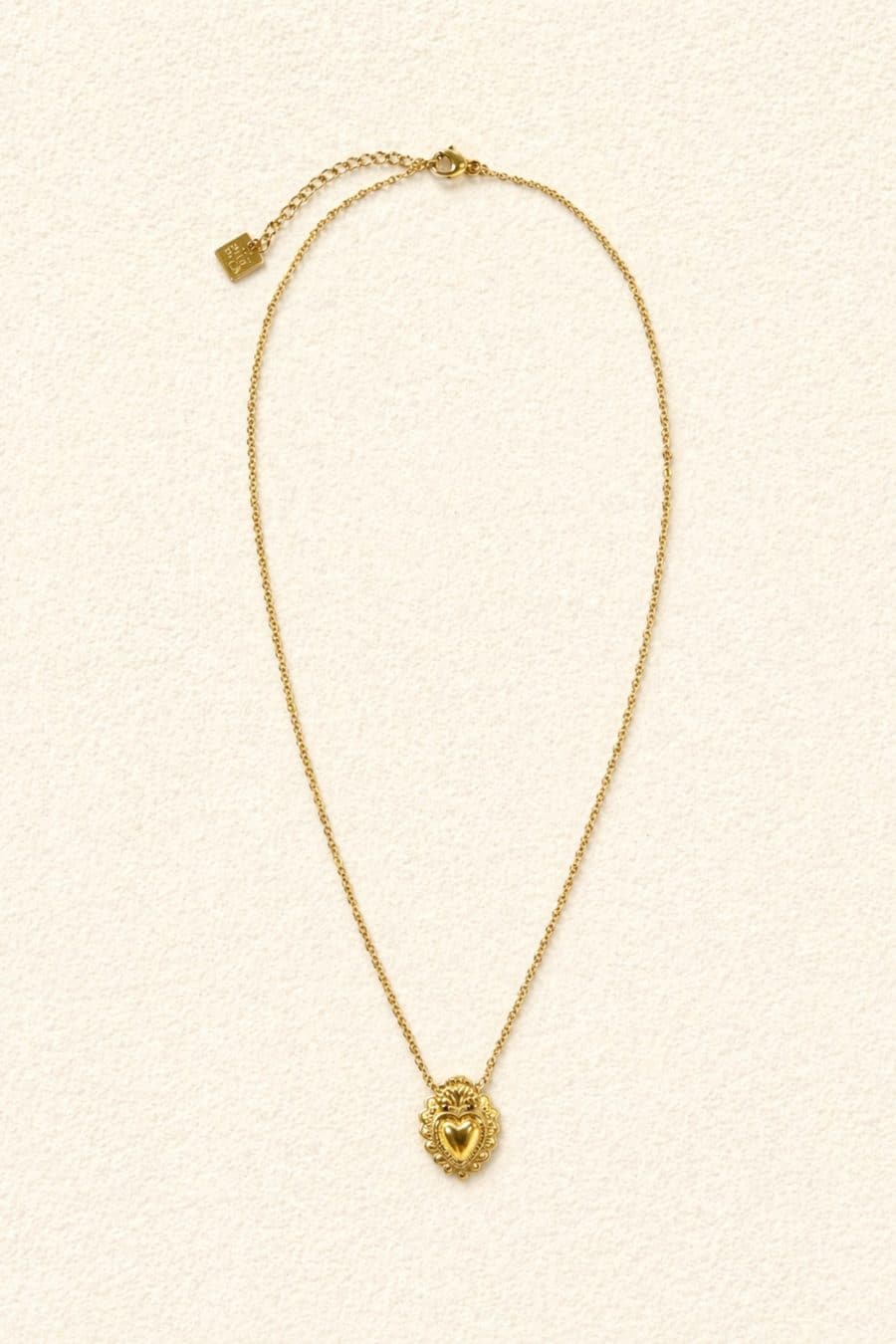 Collier femme Vera - chainette fine et médaillon forme coeur sacré doré | Sahoma