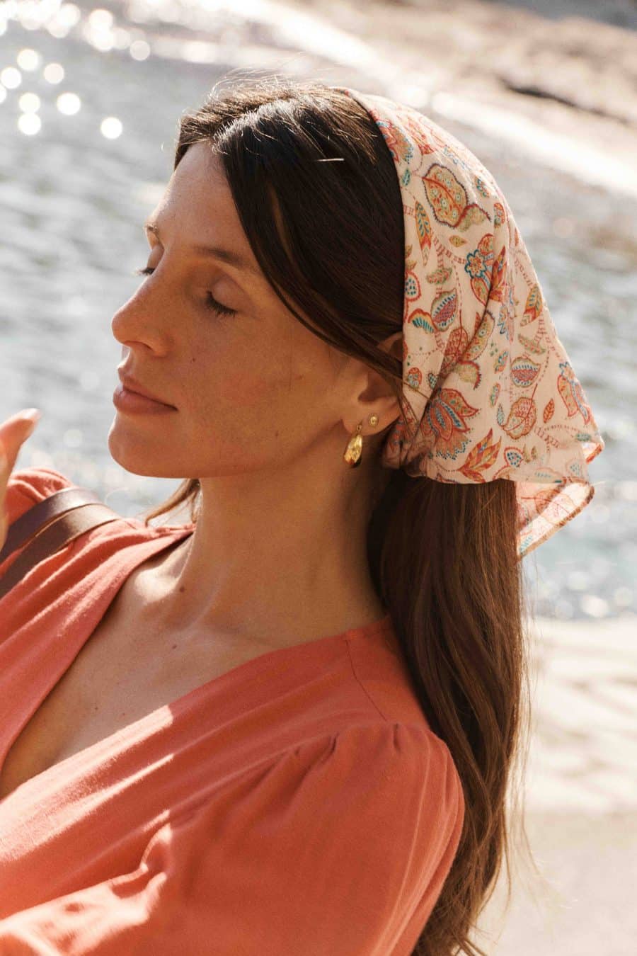 Foulard Aubane beige Sahoma en tissu, imprimé fleuri vintage