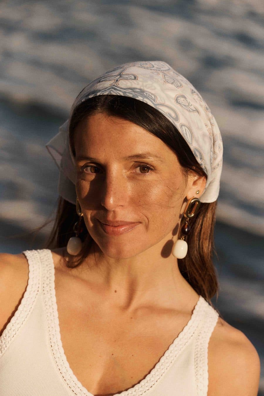 Foulard Emilio blanc Sahoma en tissu, imprimé fleuri bandana revisité