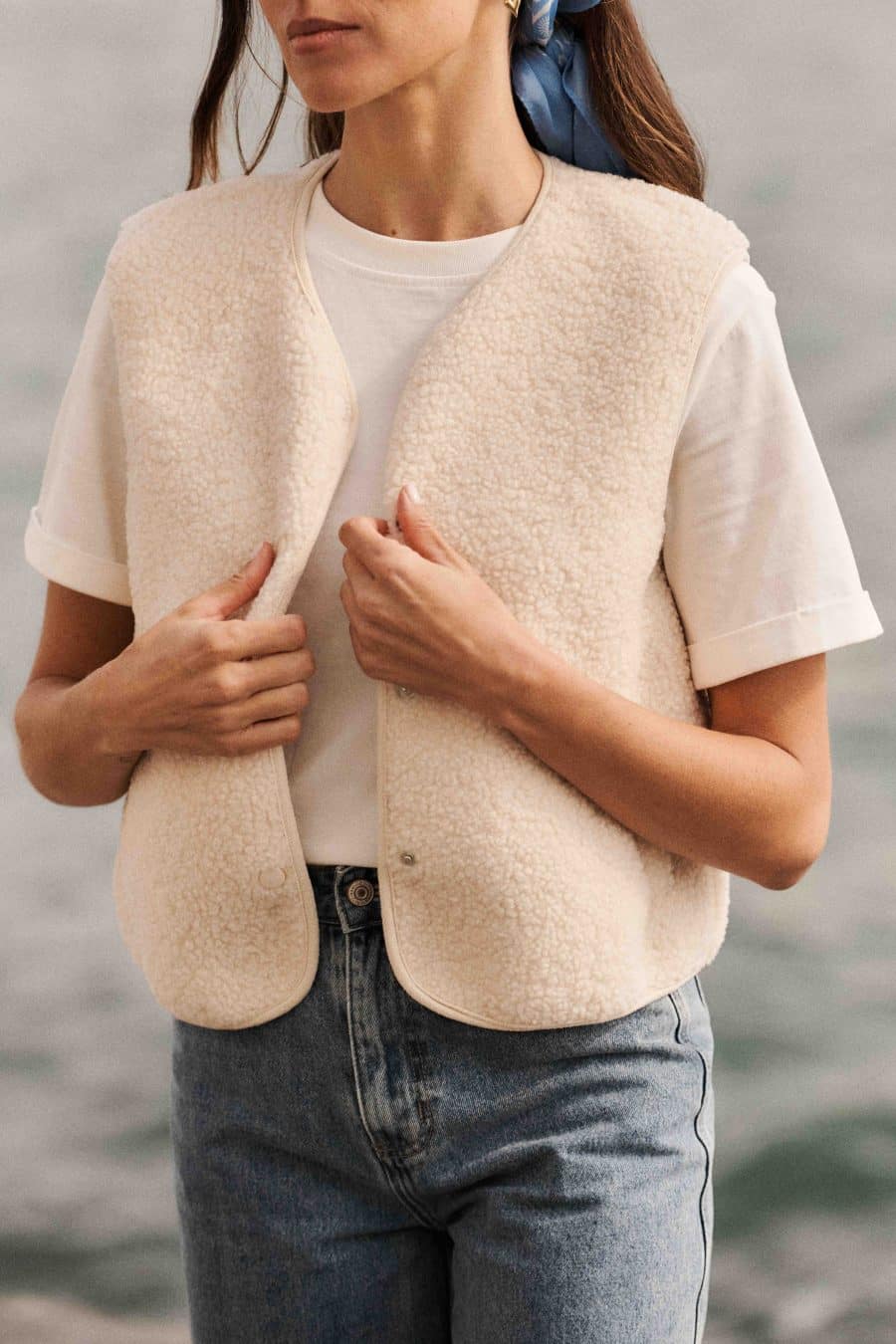 Gilet Celestino Sahoma sans manches beige crème, effet laine bouclée