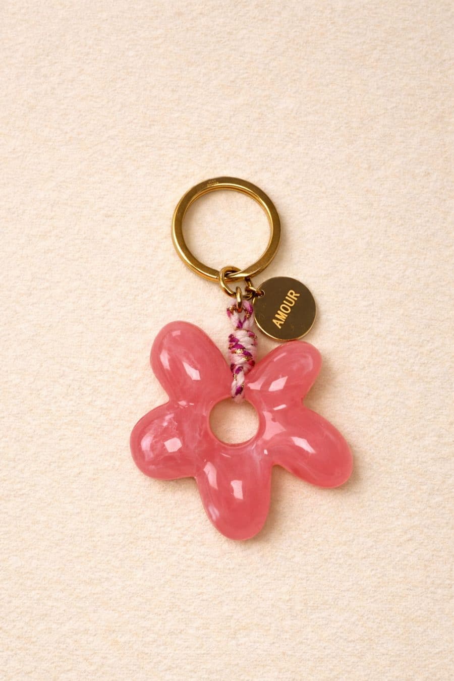 Porte-clés fleur rose marbré avec médaille dorée Amour Sahoma