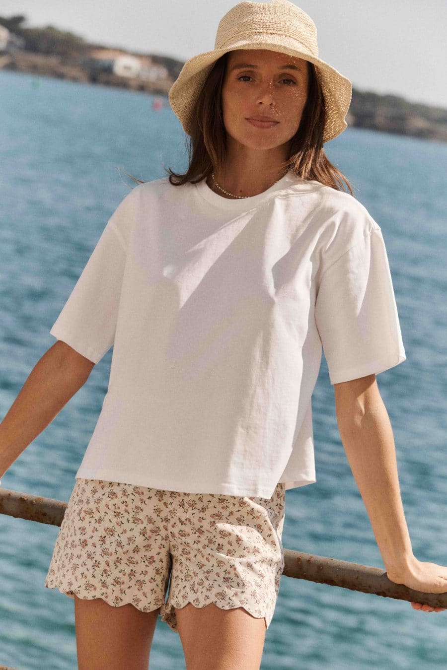 T-shirt Sahoma Bastien blanc, coupe ample, col rond et manches courtes