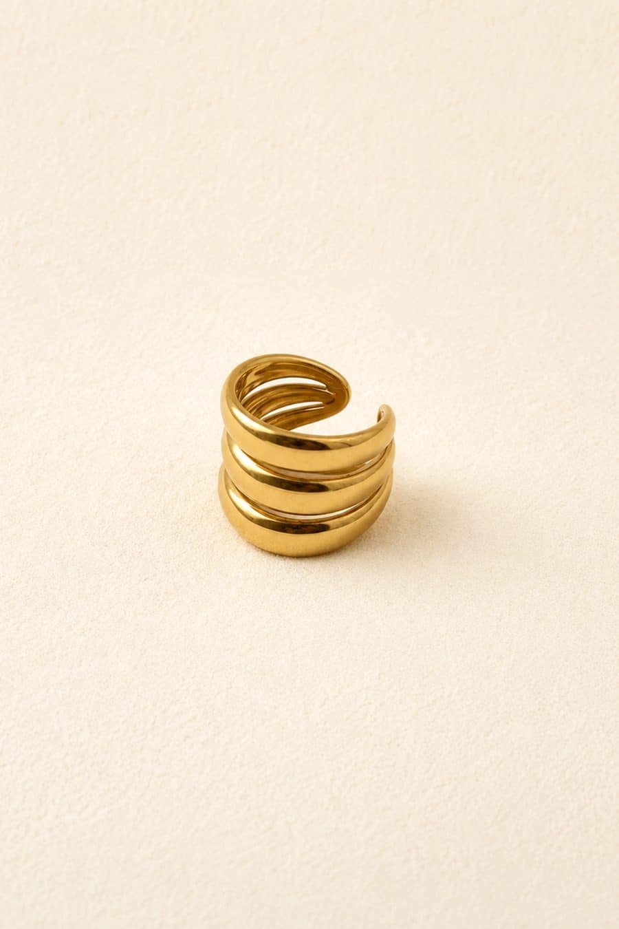 bague dorée à triple anneaux épais - élégante et minimaliste
