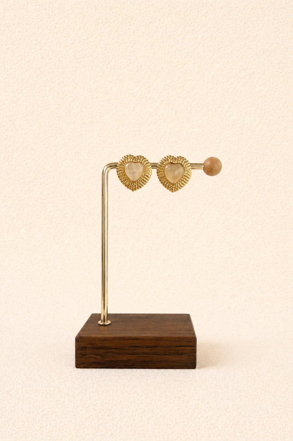 boucles-oreilles-maiann-blanches-packshot-sahoma