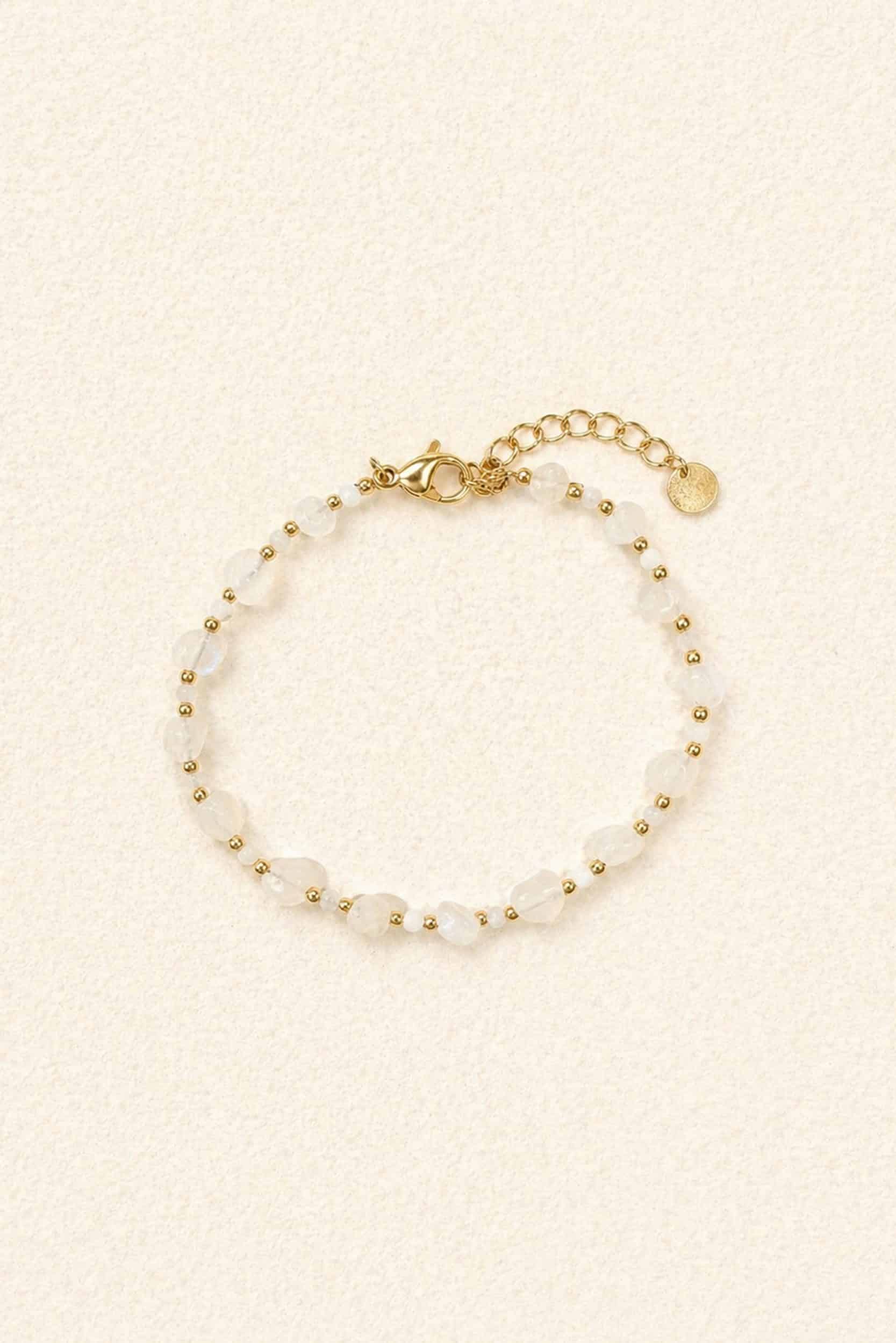 Bracelet femme à fines perles blanches et dorées
