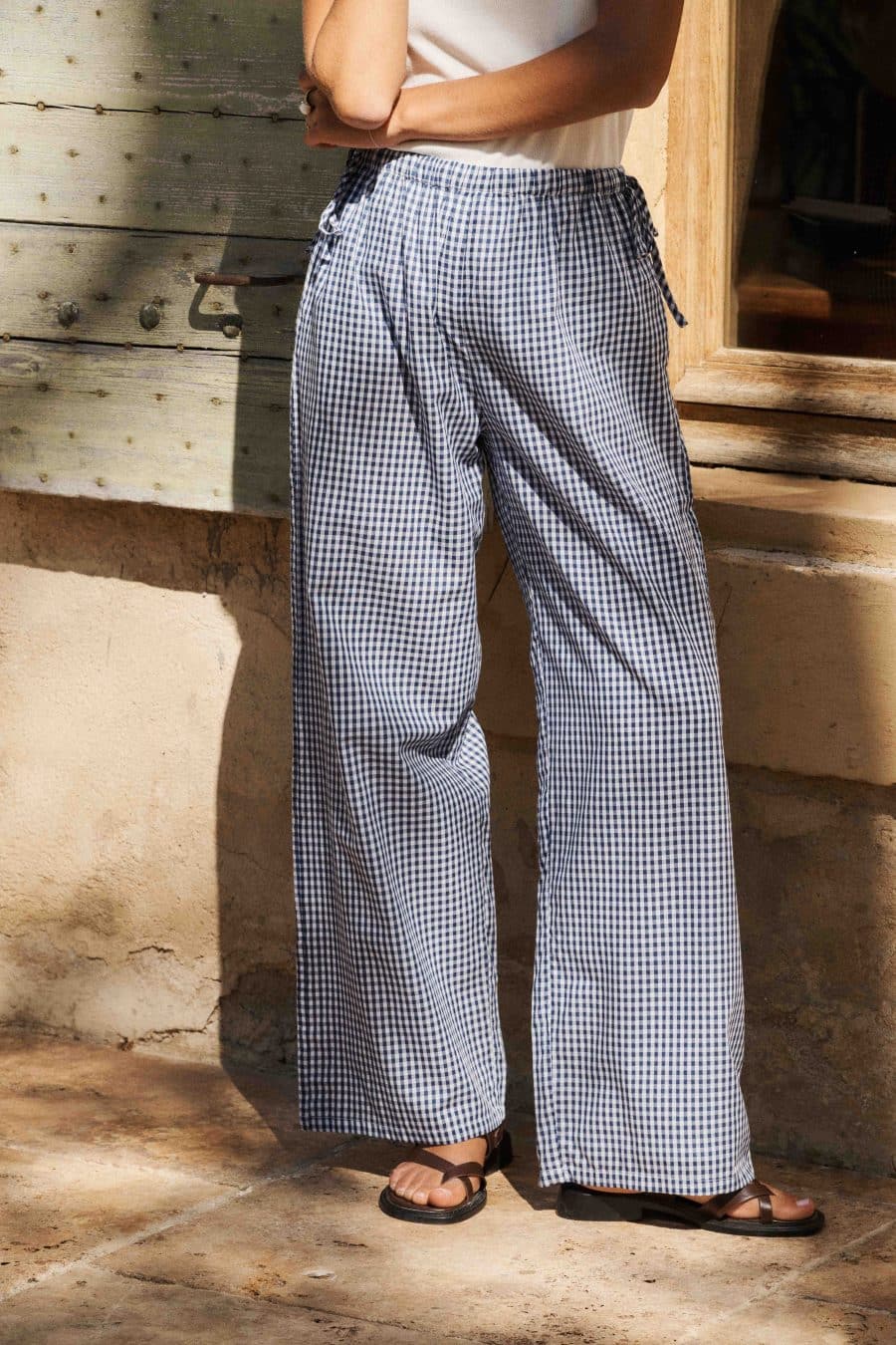 Pantalon femme coupe ample et fluide vichy bleu et blanc