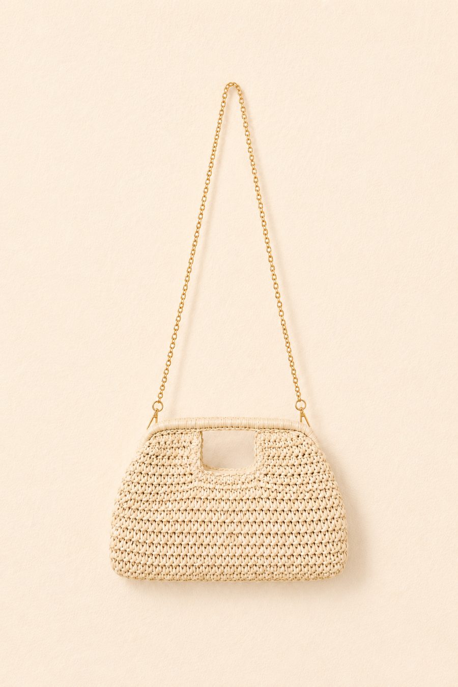 sac pochette raphia tressé beige avec bandoulière chainette dorée amovible