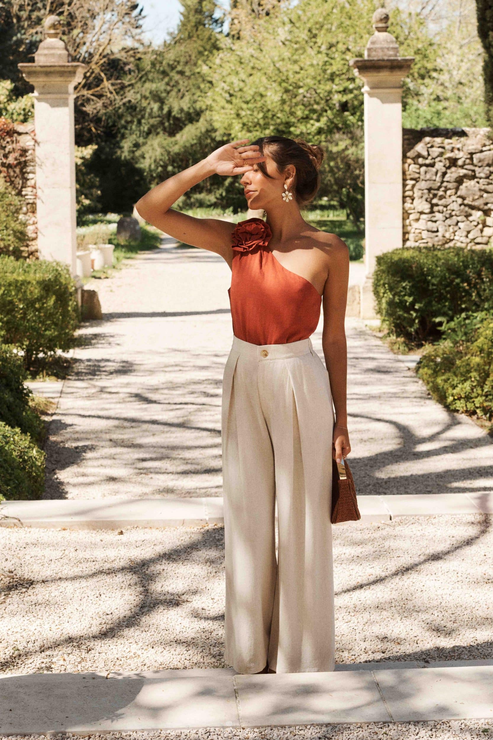 top-calya-terracotta-sahoma-00004 Top asymétrique Calya terracotta -une bretelle avec fleur en relief - Sahoma
