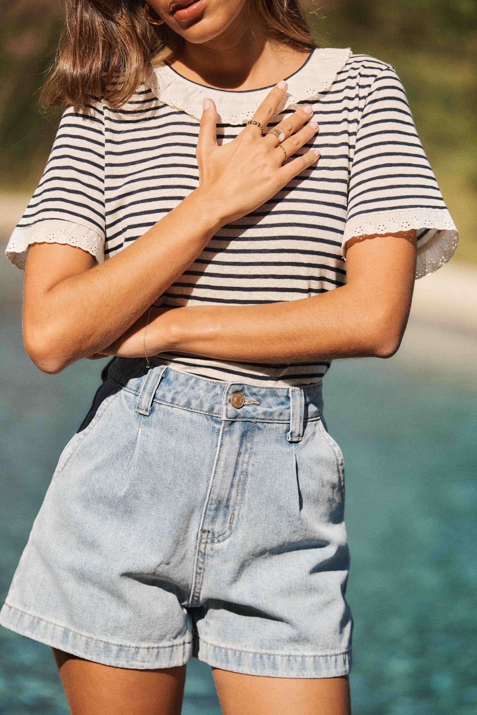 top-soan-marine-sahoma-00005 T-shirt femme marinière en coton bleu marinière - col rond à dentelle