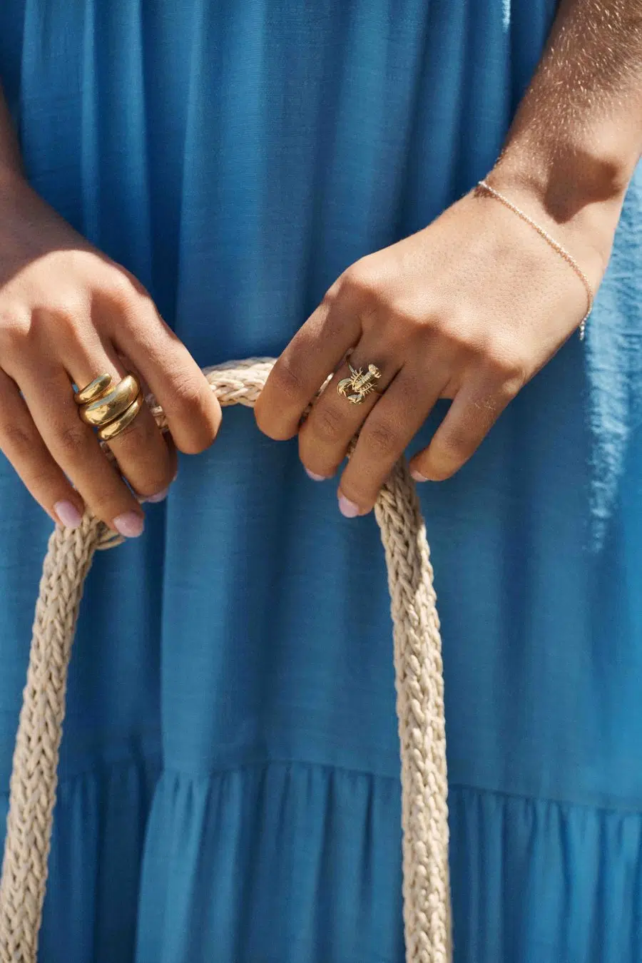 bague dorée à triple anneaux épais - élégante et minimaliste