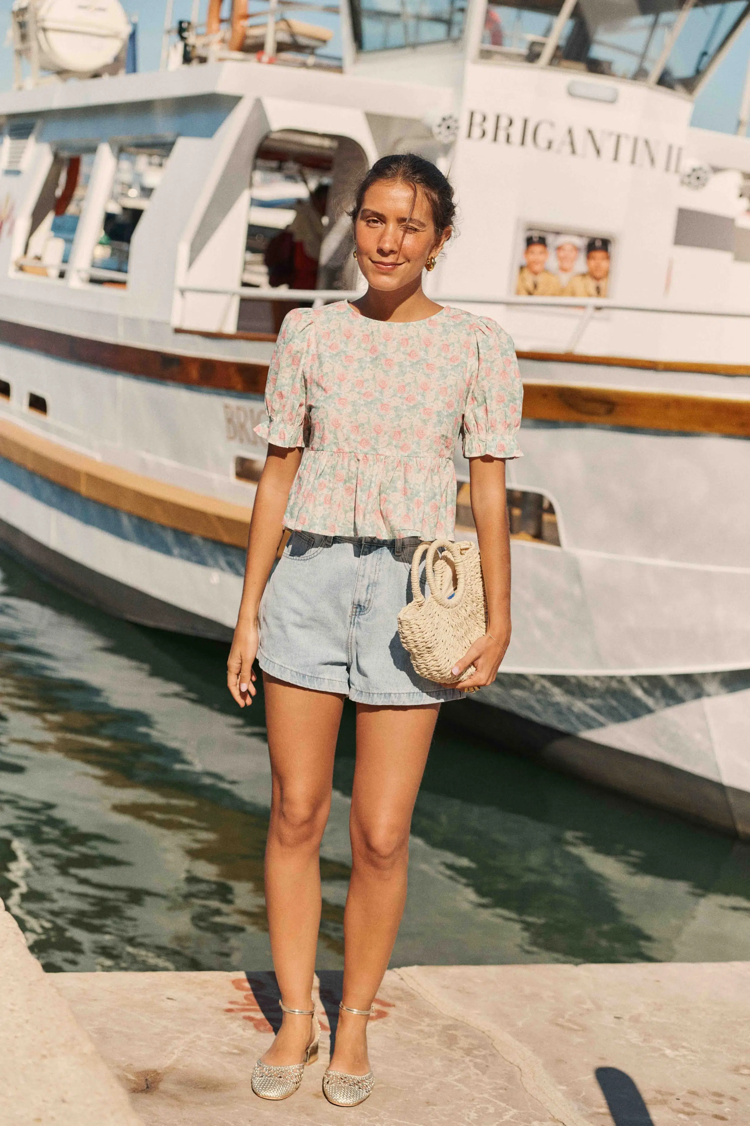 blouse-jasmine-fleuri-sahoma-00002 Blouse manches courtes bouffantes - imprimé fleuri rose et vert