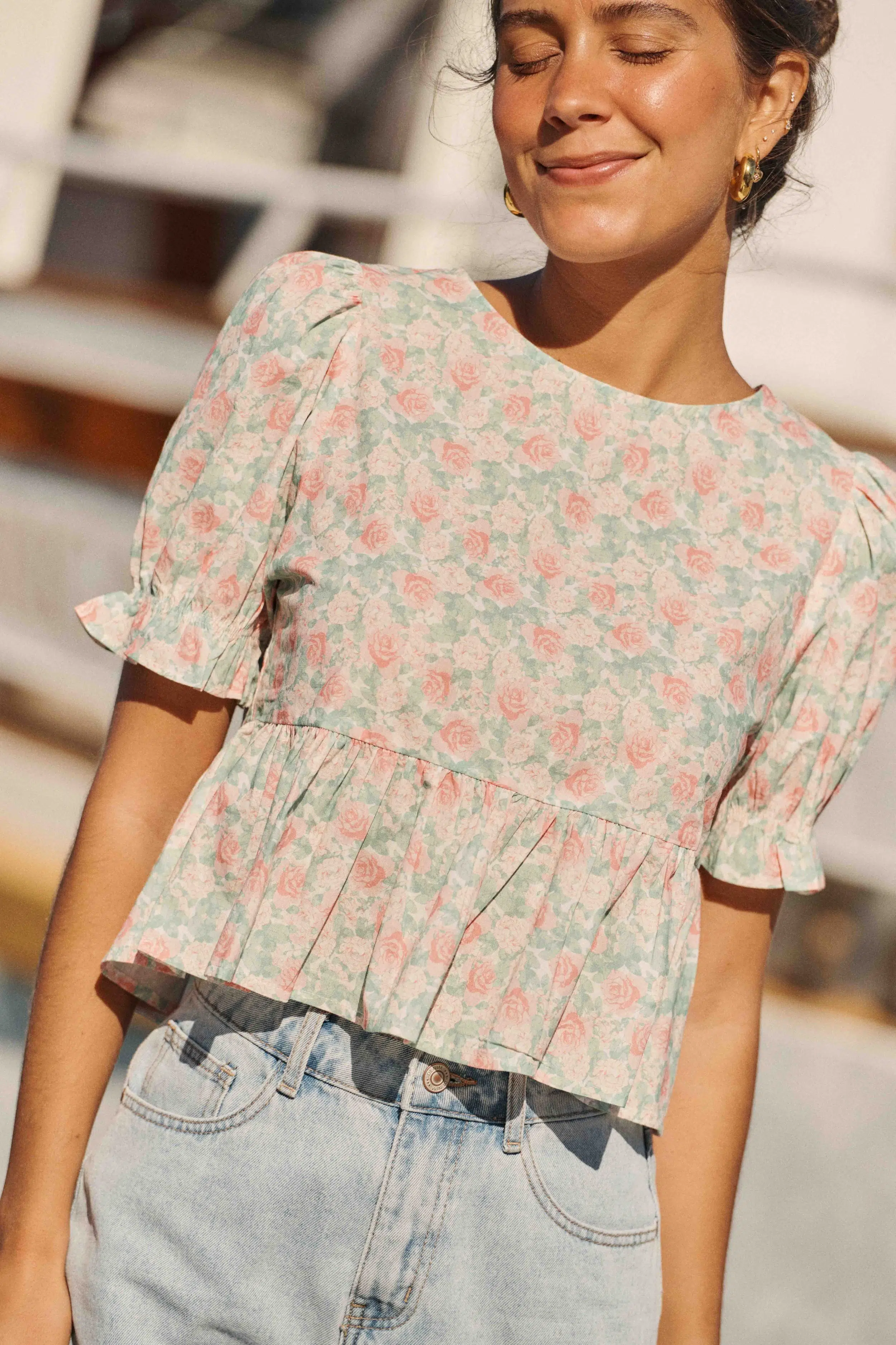blouse-jasmine-fleuri-sahoma-00003 Blouse manches courtes bouffantes - imprimé fleuri rose et vert