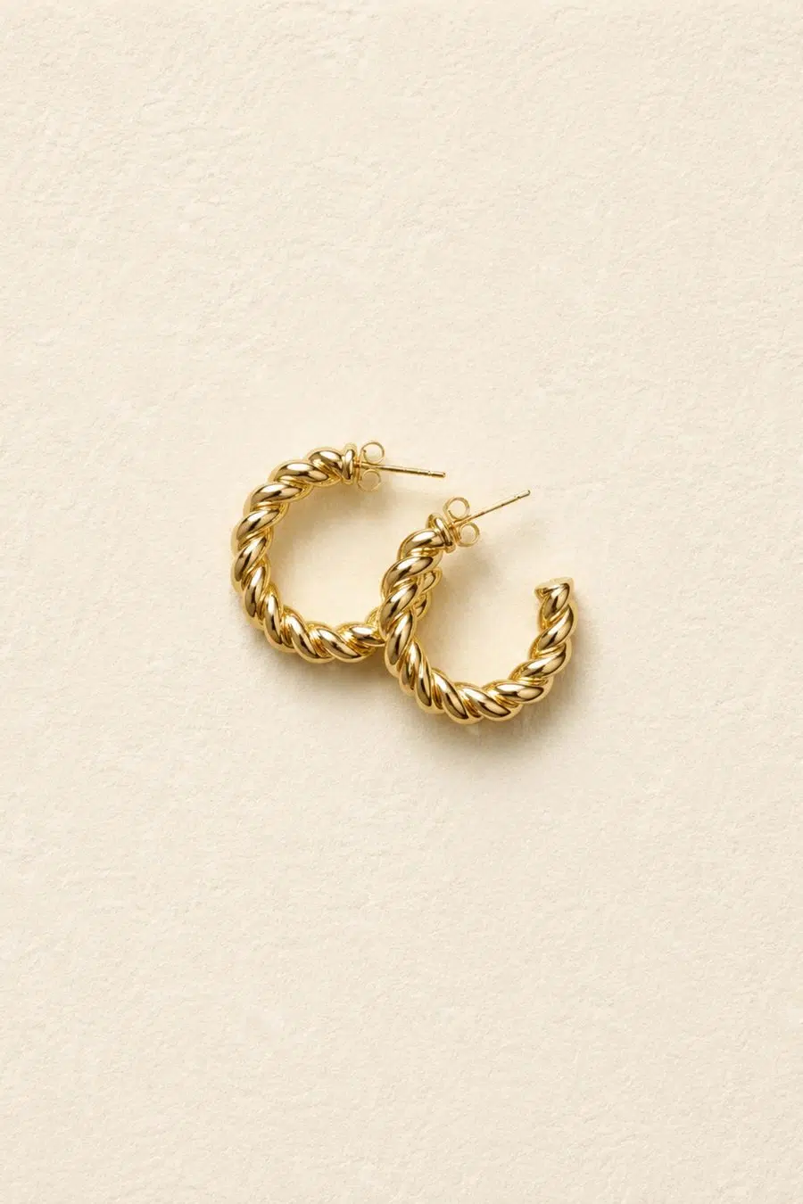 Boucles d'oreilles créoles dorées - effet torsadé