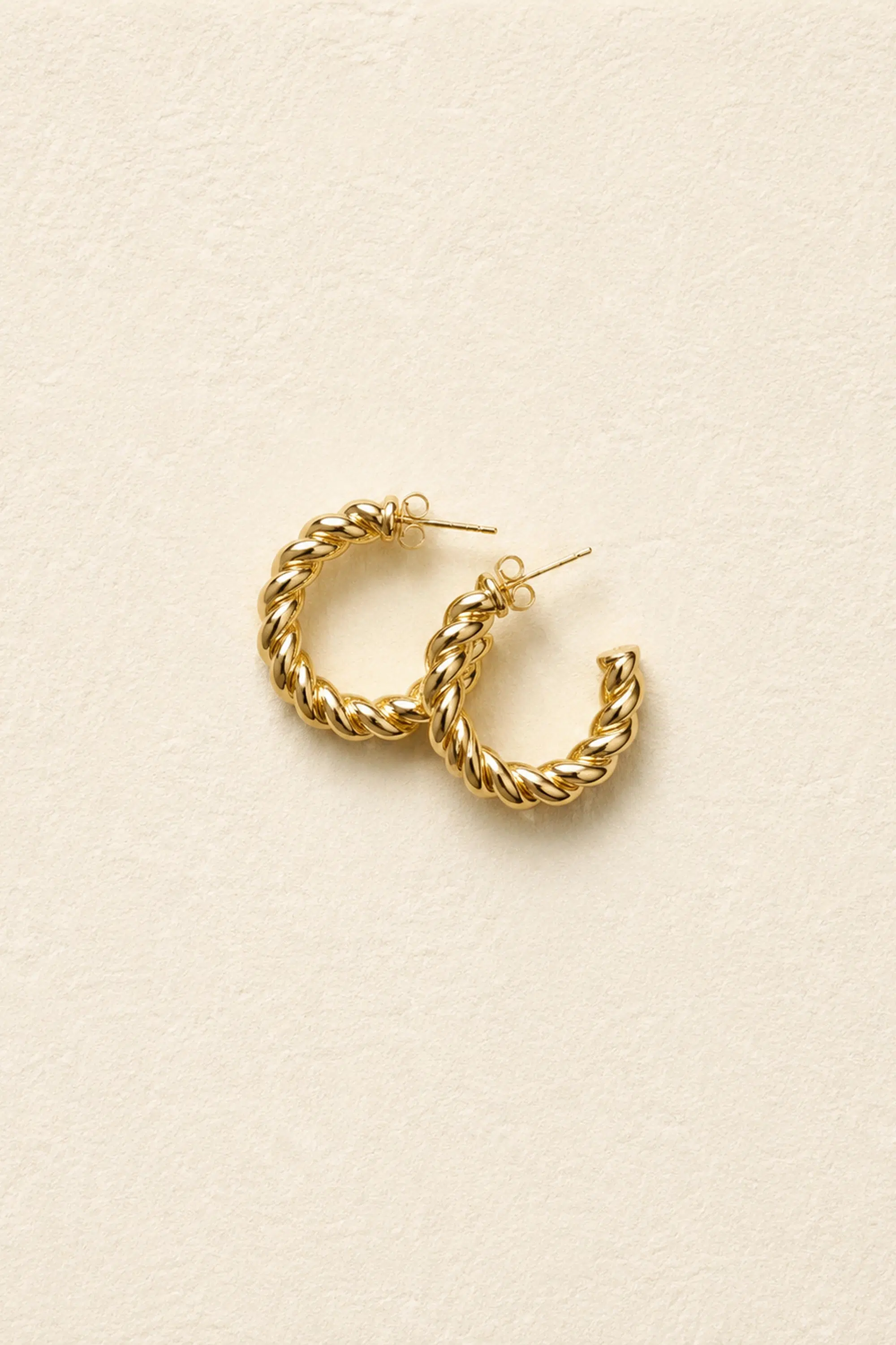 Boucles d'oreilles créoles dorées - effet torsadé