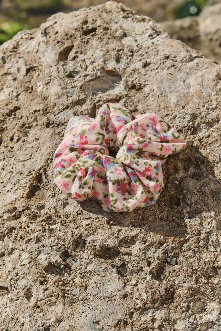 Chouchou Flores Sahoma pour cheveux imprimé fleuri en tissu