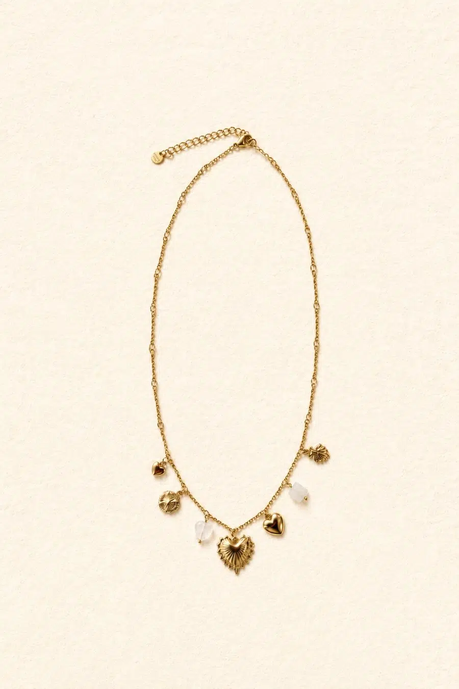 Collier femme doré - charms coeurs - chaîne fine