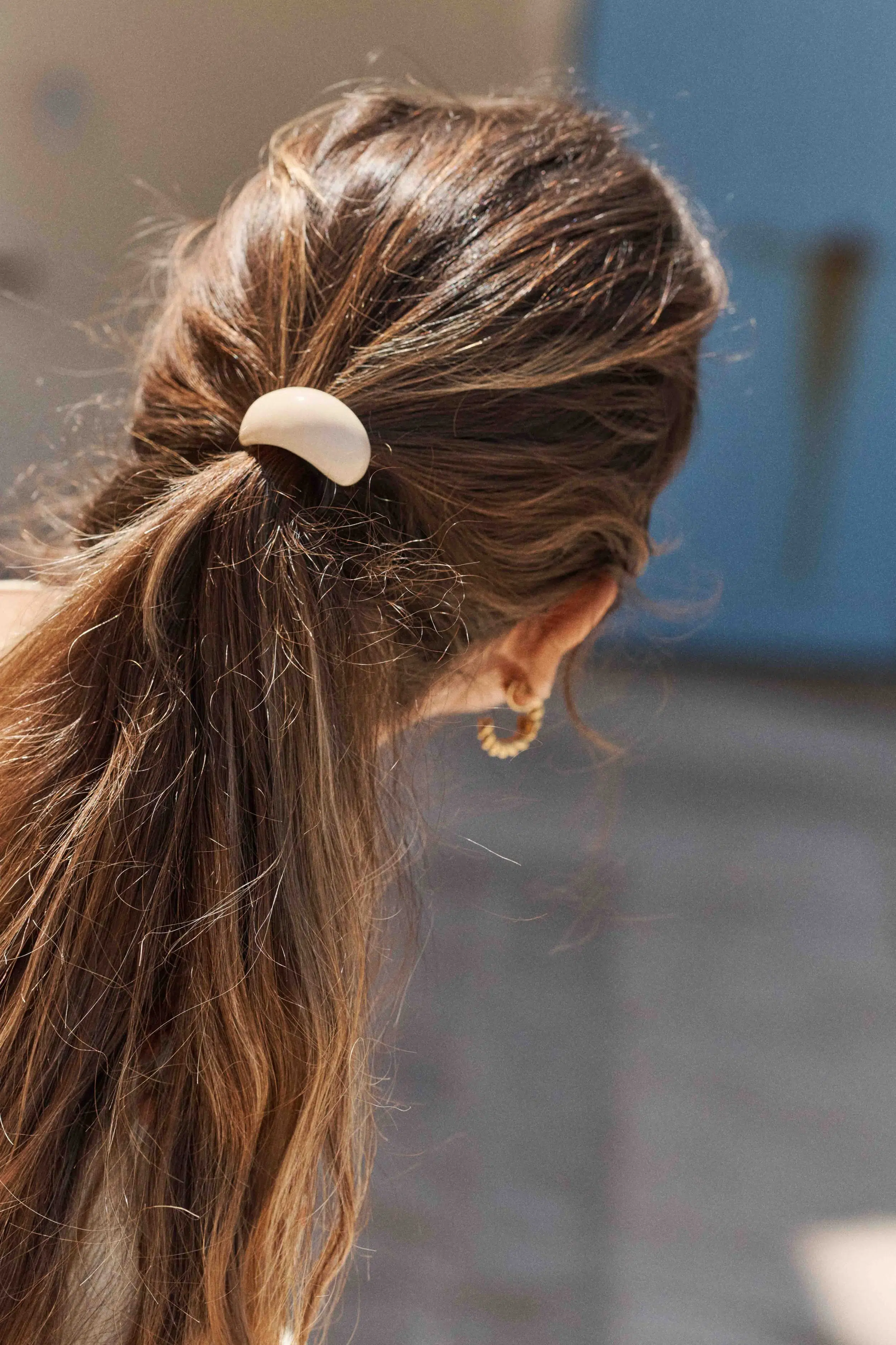 Elastique bijoux à cheveux avec anneau bombé blanc creme