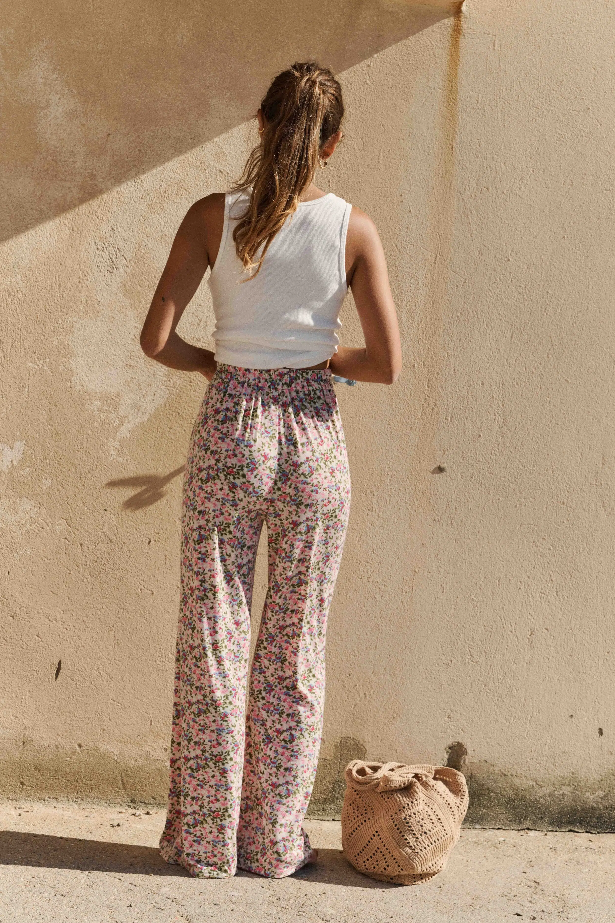 pantalon-flores-fleuri-sahoma-00005 Pantalon femme fluide - imprimé fleuri rose