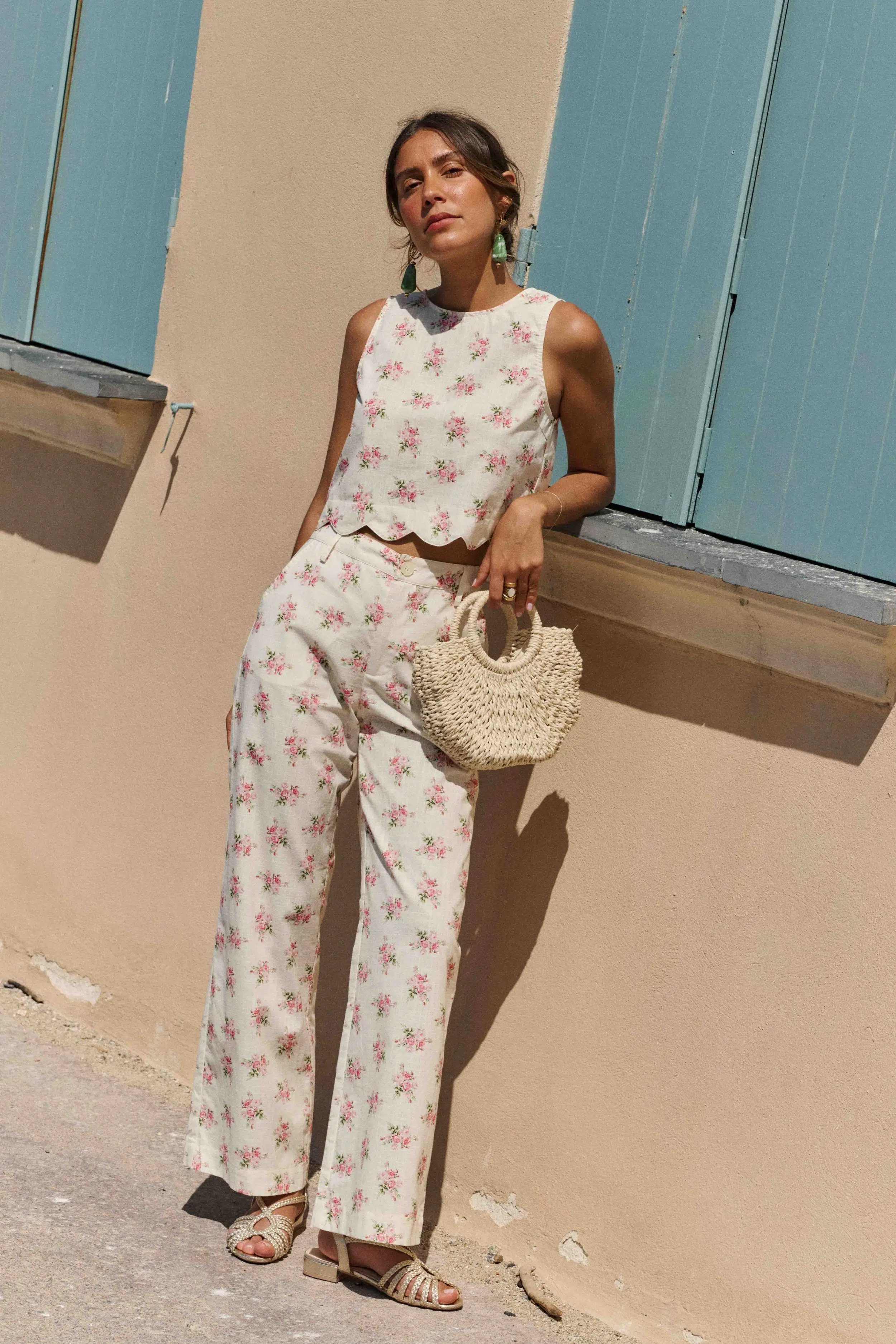 Pantalon femme droit chic - imprimé fleuri rose