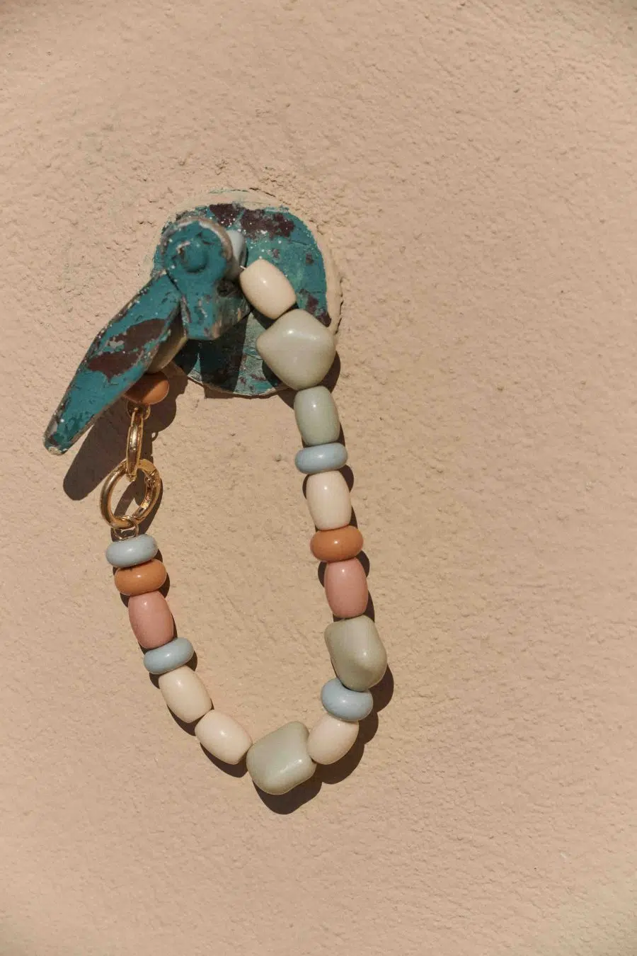 Porte-clés bijou de sac en grosses perles résine pastel multicolores avec mousqueton