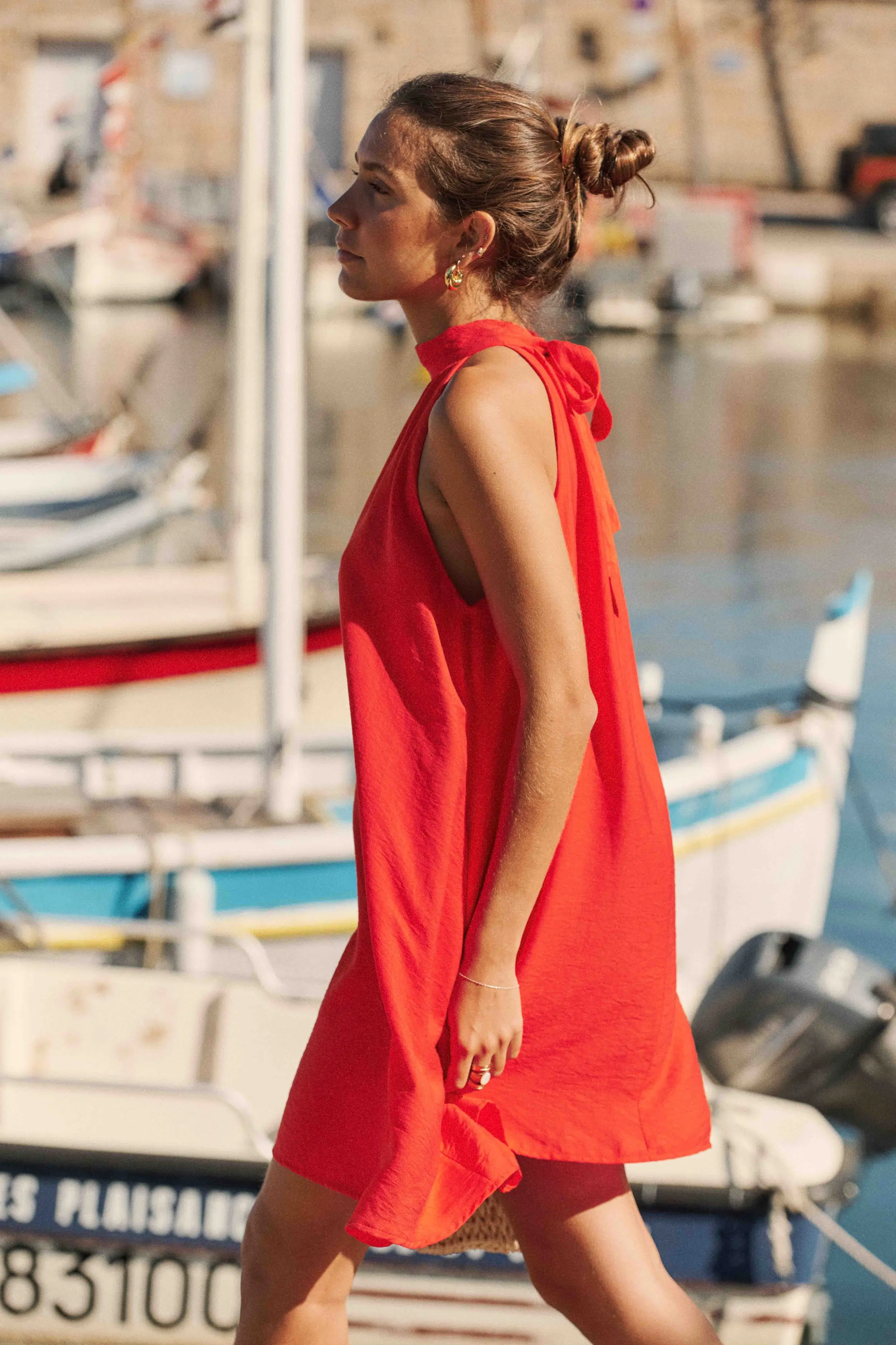 robe-salina-corail-sahoma-00003 Robe courte ample rouge corail - col américain - sans manches