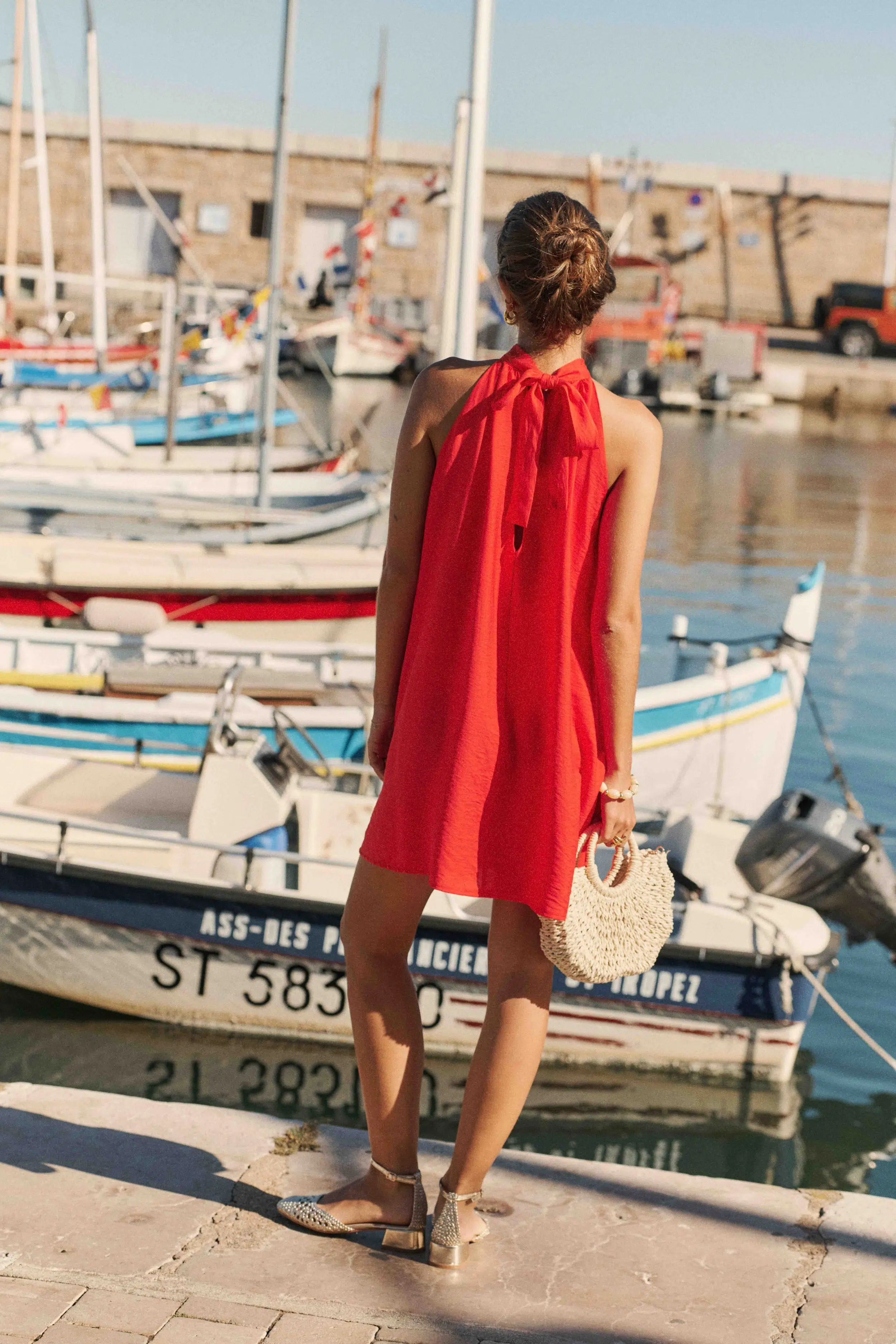 robe-salina-corail-sahoma-00005 Robe courte ample rouge corail - col américain - sans manches
