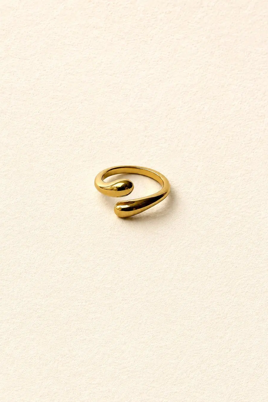 Bague ouverte dorée - deux extrémités